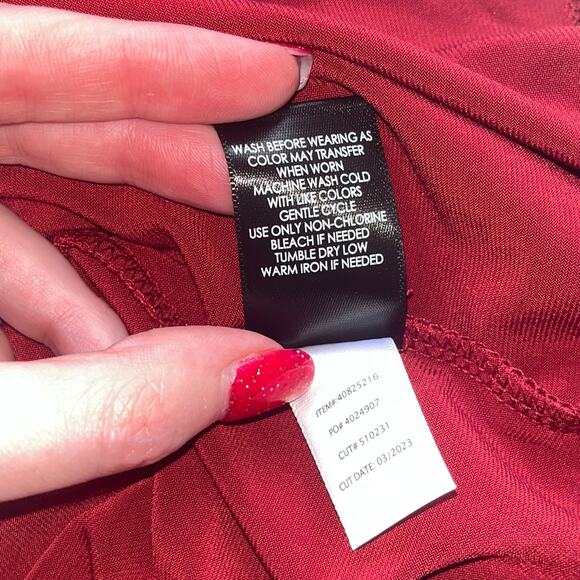 Torrid Short Sleeve / Tank Combo Red Blouse Size 1 - Picture 5 of 11